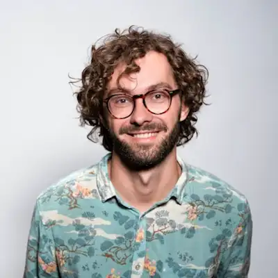 Original reference image for: AI generated image: A 3D avatar based on the subject in the provided image, smiling happily